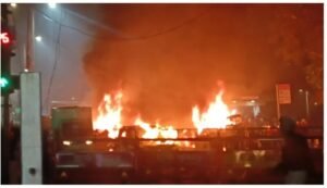 लाल किले के सामने कार में धमाका :  फिदायीन हमले की आशंका, 9 की मौत, 24 से ज्यादा घायल