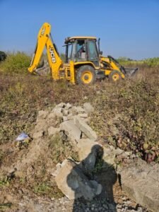 एमडीडीए की सख्त कार्रवाई, अवैध प्लाटिंग और निर्माण पर चला बुलडोज़र, 22 बीघा में ध्वस्तीकरण