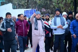 सीएम धामी द्वारा बागेश्वर में विकास परियोजनाओं का निरीक्षण