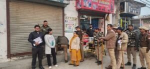 अवैध मेडिकल स्टोर्स और क्लीनिकों पर पुलिस व ड्रग विभाग की बड़ी कार्रवाई, 12 मेडिकल स्टोर सील