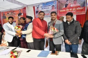 जन जन की सरकार जन जन के द्वार कार्यक्रम के तहत जनपद के दो विकास खण्ड लक्सर एवं नारसन के न्याय पंचायतो में आयोजित किया गया बहुउद्वेशीय शिविर