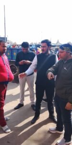 अतिक्रमण हटाओ अभियान चलाया