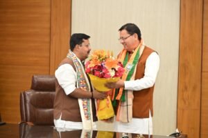 मुख्यमंत्री धामी ने भाजपा के नव निर्वाचित राष्ट्रीय अध्यक्ष नितिन नबीन से भेंट कर उन्हें बधाई एवं शुभकामनाएं दी