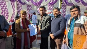 सरकार आपके द्वारः सुदूरवर्ती न्याय पंचायत कोटी में अपर सचिव व सीडीओ ने सुनी जन समस्याएं