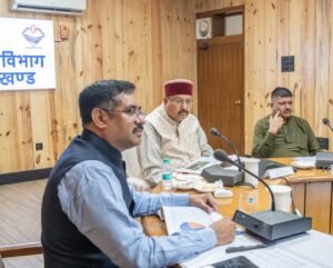 समय से करें नदियों का चैनेलाइजेशन: सतपाल महाराज