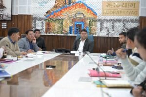 जनपद की नदियों के संरक्षण को लेकर प्रशासन सख्त, नमामि गंगे कार्यों की प्रगति की समीक्षा