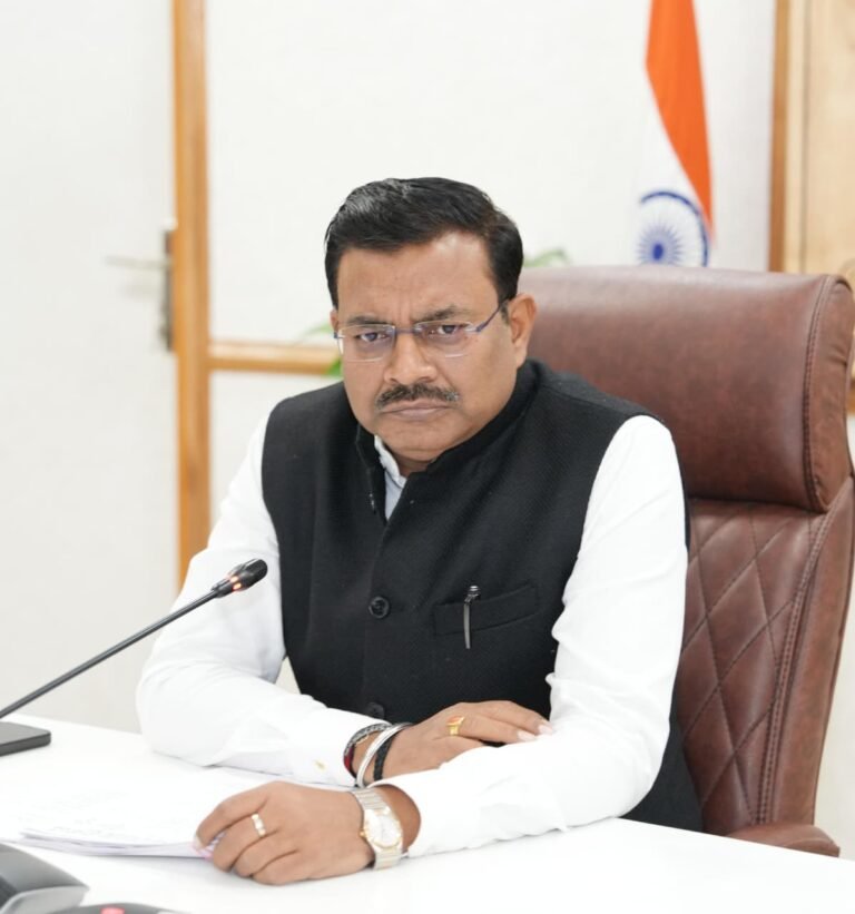 अधिकृत वित्त समिति की बैठक में विकास परियोजनाओं को मिली स्वीकृति