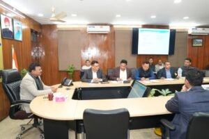नैनीताल एवं मसूरी से संबंधित समस्याओं पर उच्चस्तरीय समीक्षा बैठक