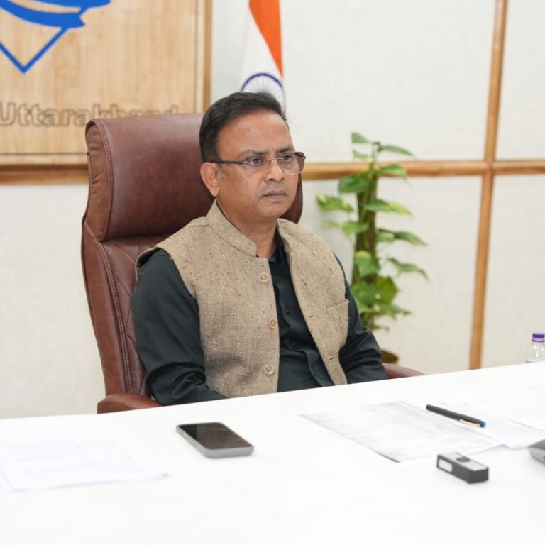 प्रमुख सचिव, वित्त ने विभिन्न कर्मचारी संगठनों के साथ की बैठक