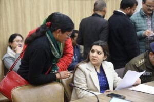 जनता दर्शन में उमड़ी भीड़ः 190 फरियादी पहुंचे समाधान की आस में