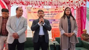 सरकार जनता के द्वारः न्याय पंचायत दसऊ में सीडीओ ने सुनी जन समस्याएं