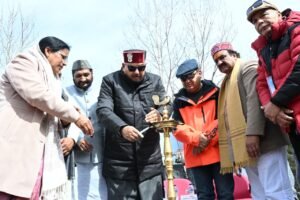 विश्व प्रसिद्ध नेशनल हिमक्रीड़ा स्कीइंग विंटर कार्निवल-2026 का पर्यटन मंत्री सतपाल महाराज ने  किया शुभारम्भ