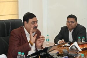चारधाम यात्रा 2026 की तैयारियाँ तेजः गढ़वाल आयुक्त ने स्टेकहोल्डर्स संग की अहम बैठक