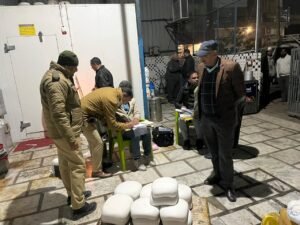 खाद्य सुरक्षा आयुक्त एवं जिलाधिकारी के निर्देशन में खाद्य सुरक्षा विभाग की सघन कार्रवाई कर, 12 प्रतिष्ठानों का किया गया निरीक्षण