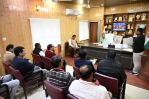 विधान सभा क्षेत्रांतर्गत प्रत्येक मतदान केंद्रों पर बीएलए 2 तैनात करने के जिला निर्वाचन अधिकारी मयूर दीक्षित ने सभी राजनीतिक दलों को नियुक्त करने के दिए निर्देश