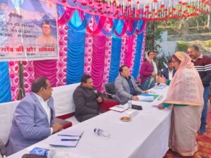 मुख्यमंत्री पुष्कर सिंह धामी के दिशा-निर्देशों में प्रभारी सचिव डॉ. आर. राजेश कुमार का रुद्रप्रयाग जनपद दौरा