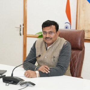 राज्य की वित्तीय स्थिति सुदृढ़ करने हेतु मुख्य सचिव द्वारा राजस्व प्राप्तियों की व्यापक समीक्षा