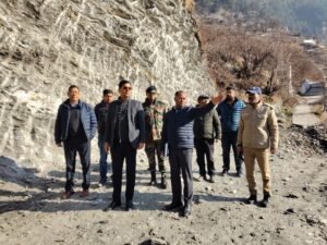 मुख्यमंत्री के निर्देश पर सचिव लोक निर्माण ने किया चारधाम यात्रा मार्गो का स्थलीय निरीक्षण