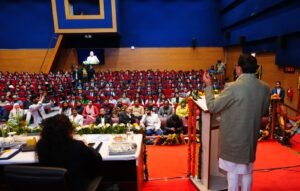 ‘शी फॉर स्टेम उत्तराखण्ड’ विषय पर आयोजित कार्याशाला में पहुंचे सीएम धामी