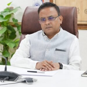 चारधाम यात्रा मार्गों पर समानांतर प्रणाली से भी हो सफाई व्यवस्था: प्रमुख सचिव