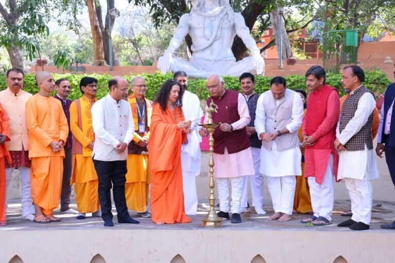 परमार्थ निकेतन में इंडियन स्पिरिचुअल कॉन्फेडरेशन का दो दिवसीय अंतरराष्ट्रीय सम्मेलन