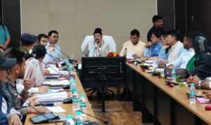 केन्द्र सरकार की जन कल्याणकारी योजनाओं की गहनता से समीक्षा