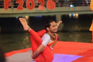 परमार्थ निकेतन में चल रहे अंतर्राष्ट्रीय योग महोत्सव के चौथे दिन की अलौकिक और प्रेरणादायी झलकियाँ