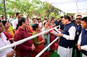 मुख्यमंत्री धामी ने ‘मुख्य सेवक संवाद’ में सुनी क्षेत्र की समस्याएं, दिए समाधान के निर्देश