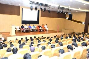 पतंजलि विश्वविद्यालय में मोटापे के प्रबंधन में योग और प्राकृतिक चिकित्सा का हस्तक्षेप विषय पर एक दिन की कार्यशाला सम्पन्न