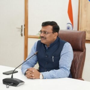 गैस, ईंधन व आवश्यक वस्तुओं की पर्याप्त आपूर्ति सुनिश्चित, पैनिक होने की आवश्यकता नहीं: मुख्य सचिव