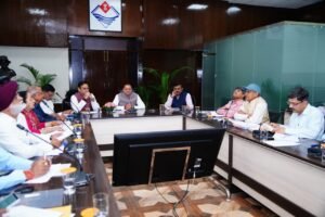 मुख्यमंत्री धामी ने नैनीताल एवं ऊधमसिंहनगर जनपद की विभिन्न विधानसभाओं से संबंधित मुख्यमंत्री घोषणाओं की समीक्षा की
