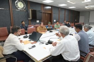 विशेष गहन पुनरीक्षण की तैयारियां तेज, राजनीतिक दलों के साथ अहम बैठक आयोजित