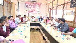 संवाद ही विश्वास की नींव, राष्ट्रीय जनसंपर्क दिवस पर देहरादून में विचार गोष्ठी आयोजित