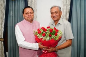सीएम धामी से मिले पूर्व मुख्यमंत्री विजय बहुगुणा