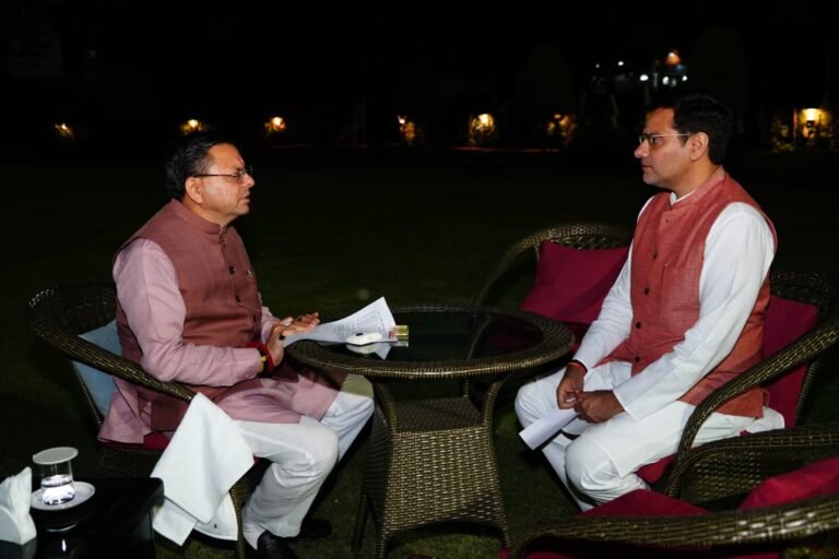 मुख्यमंत्री से सौरभ बहुगुणा ने की शिष्टाचार भेंट