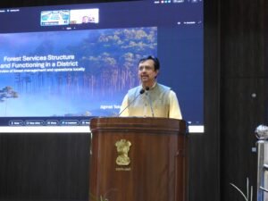 भारतीय सैन्य अकादमी के ऑफिसर कैडेट्स ने इन्दिरा गांधी राष्ट्रीय वन अकादमी, देहरादून का किया दौरा