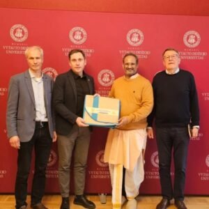 भारतीय संस्कृति के वैश्विक प्रसार हेतु देसविवि और विएमयू में सहमति