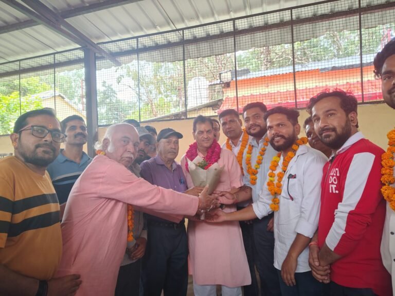 विधायक डॉ. प्रेमचंद अग्रवाल ने विकास हेतु विधायक निधि से 32 लाख रुपये स्वीकृत करने की घोषणा की