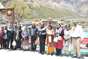 संसदीय स्थायी समिति के अध्यक्ष और सदस्यों ने किए श्री बदरीनाथ धाम के दर्शन, मास्टर प्लान कार्यों की सराहना की