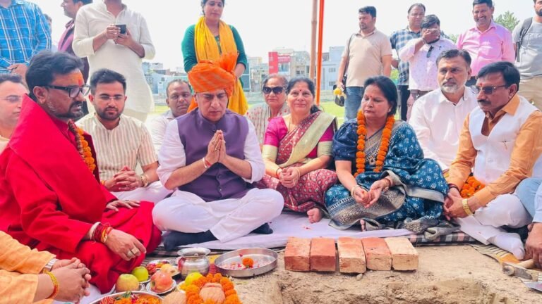 रुड़की के नेहरू स्टेडियम के कायाकल्प का सपना साकार: कैबिनेट मंत्री प्रदीप बत्रा ने किया ₹2.28 करोड़ की खेल परियोजना का भूमि पूजन