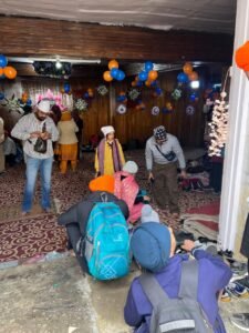 विधि विधान से खुले श्री हेमकुंड साहिब गुरुद्वारे के खुले कपाट