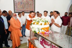 मुख्यमंत्री पुष्कर सिंह धामी ने स्वर्गीय मेजर जनरल भुवन चंद्र खण्डूरी को अर्पित की भावभीनी श्रद्धांजलि