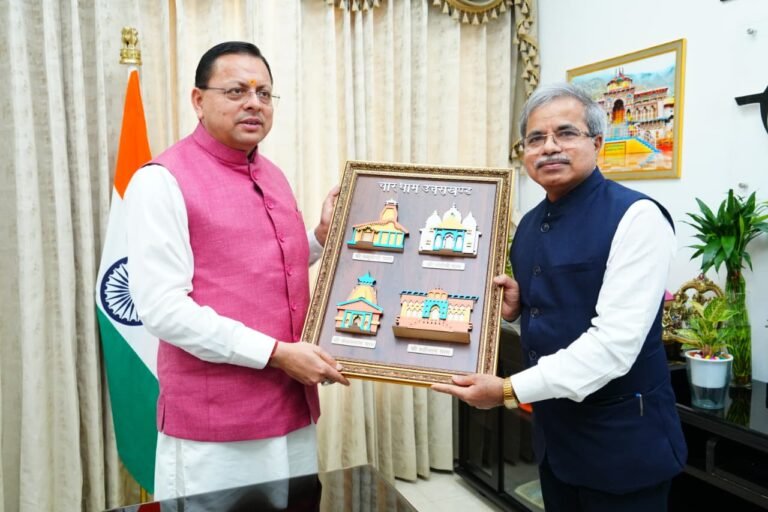 मुख्यमंत्री धामी से रेलवे बोर्ड के चेयरमैन सतीश कुमार के नेतृत्व में एक प्रतिनिधिमंडल ने की भेंट