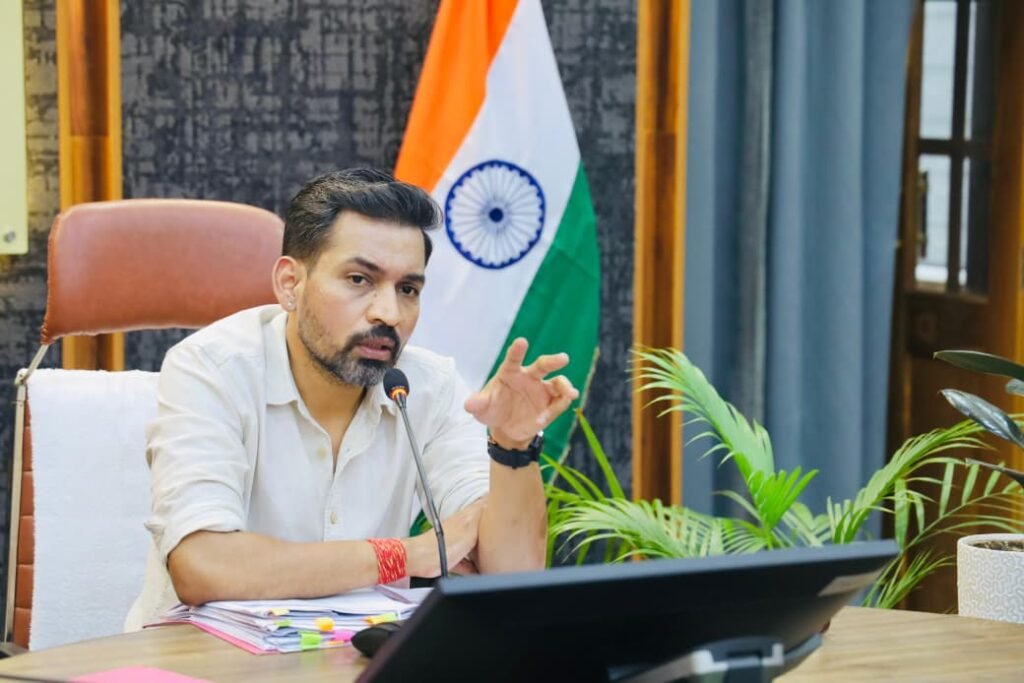 जिला प्रशासन की संवेदनशील पहल: गंभीर बीमारियों से जूझ रहे बच्चों को मिलेगा निःशुल्क उपचार