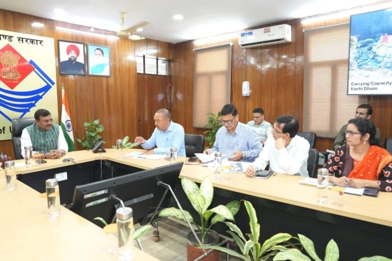 मुख्य सचिव ने श्री कैंचीधाम में वार्षिक मेला की तैयारियों को लेकर सम्बन्धित अधिकारियों के साथ बैठक ली