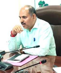 सीडीओ ने आकांक्षी जनपद कार्यक्रम (ADP) हरिद्वार एवं आकांक्षी ब्लॉक कार्यक्रम (ABP) बहादराबाद की समीक्षा बैठक की