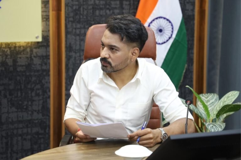 शिकायत- बहुल क्षेत्रों की होगी जीआईएस मैपिंग, तय होगी अधिकारियों की जवाबदेही: डीएम
