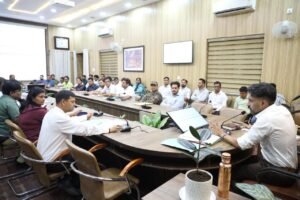 रात्रिकालीन कार्यों को मिली सशर्त अनुमति, लापरवाही पर डीएम का सख्त रुख