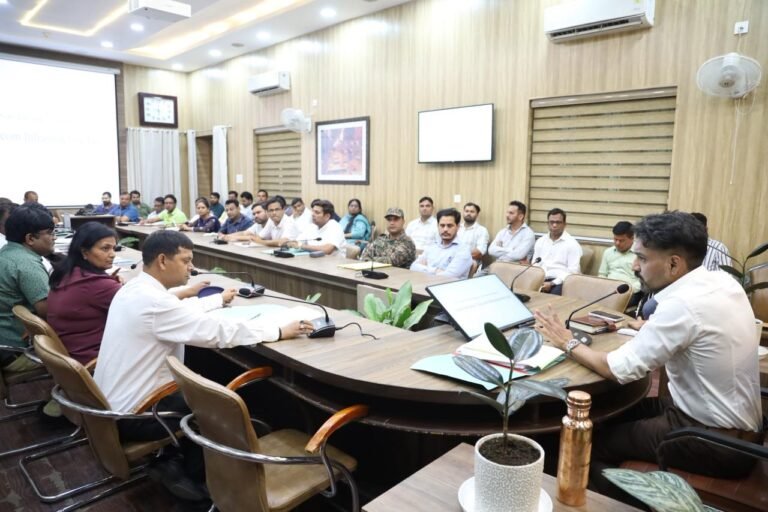 रात्रिकालीन कार्यों को मिली सशर्त अनुमति, लापरवाही पर डीएम का सख्त रुख