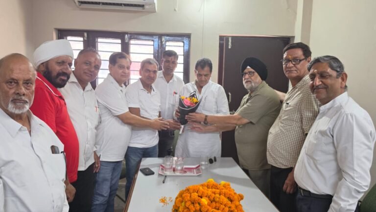 ट्रक ओनर्स एसो. के पदाधिकारियों ने विधायक डॉ. प्रेमचंद का किया गर्मजोशी से स्वागत